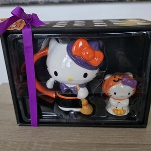 Hello Kitty Halloween Mug & Figurine Set NEW